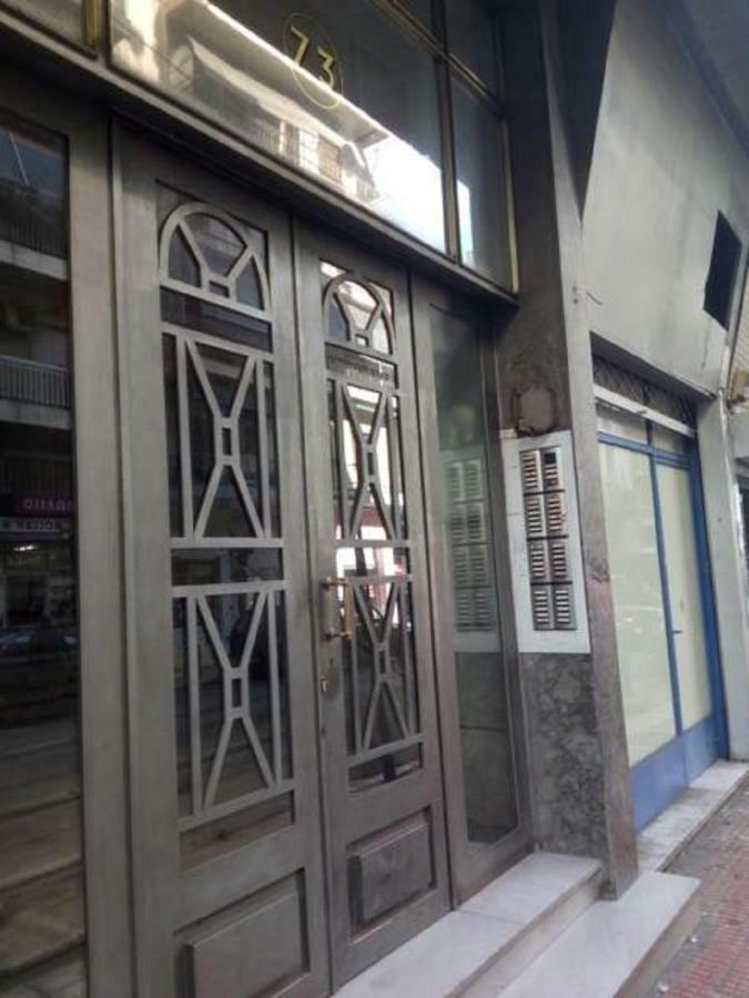 Comfortable Inexpensive Apartmets Near Metro Athènes Extérieur photo